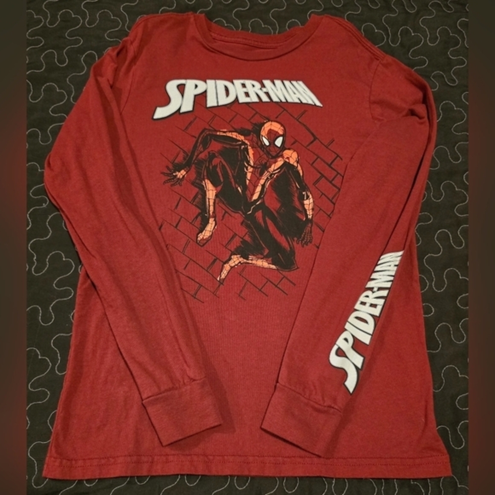 Marvel Spider-Man Boy's Long Sleeve Graphic T-Shirt. Red Size 10/12‎ Large